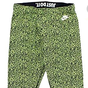 Nike Leg-A-See AOP Leggings